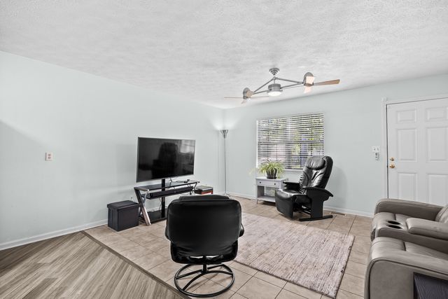 715 3rd Ave. S, North Myrtle Beach, SC 29582