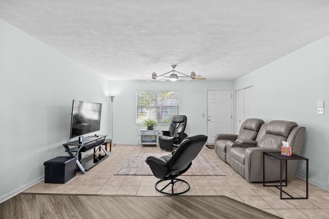 715 3rd Ave. S, North Myrtle Beach, SC 29582