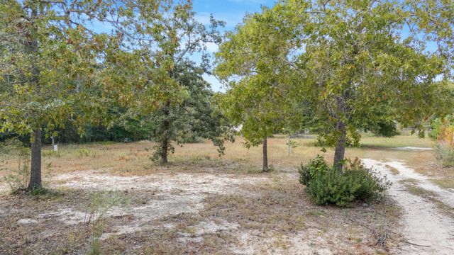 5783 County Road 1087, Defuniak Springs, FL 32433