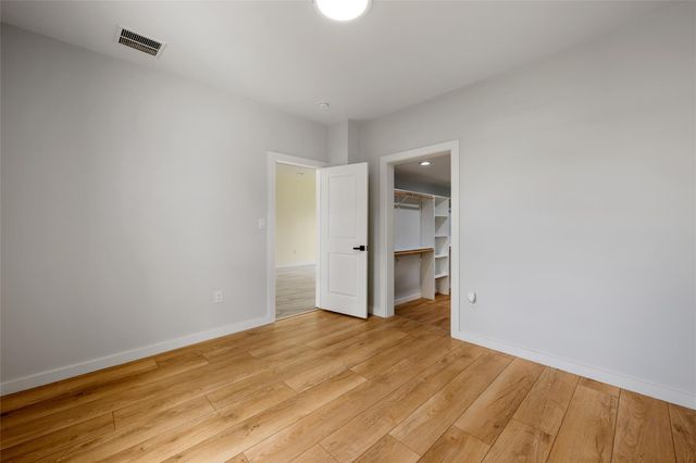 100 W Caskey ST, Florence, TX 76527
