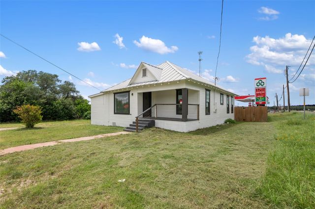 100 W Caskey ST, Florence, TX 76527