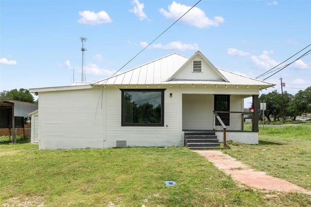 100 W Caskey ST, Florence, TX 76527