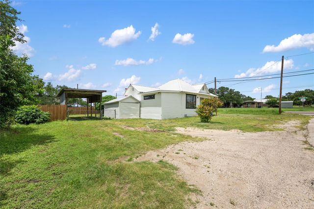100 W Caskey ST, Florence, TX 76527
