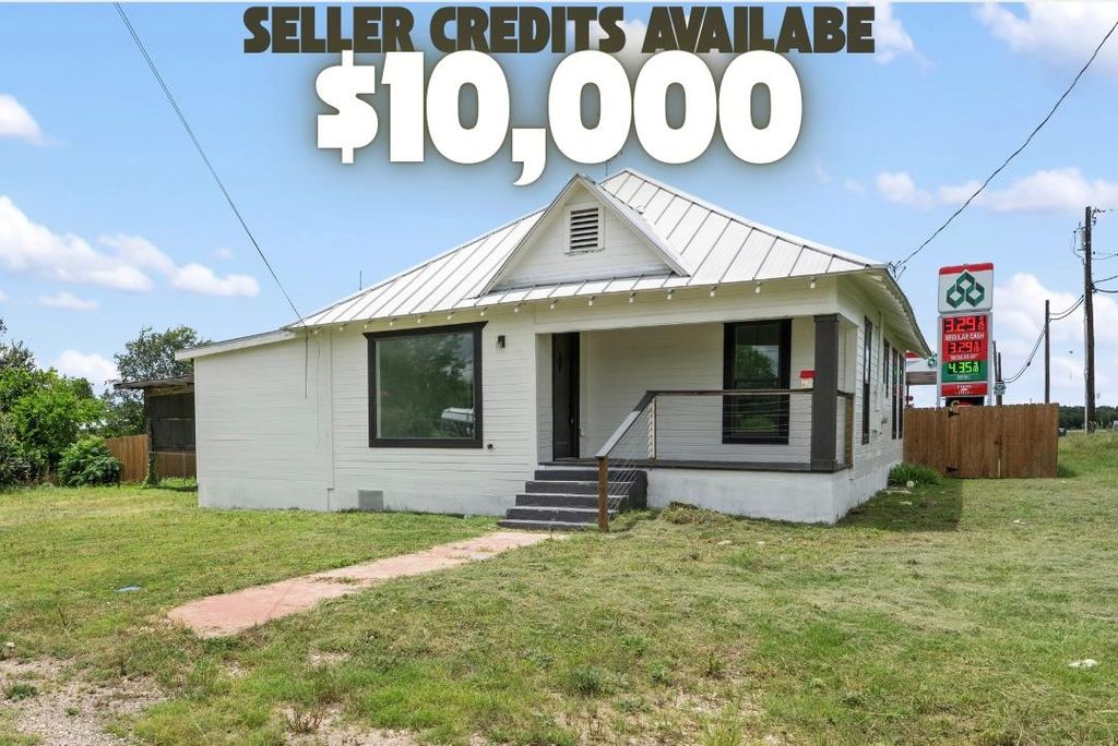 100 W Caskey ST, Florence, TX 76527