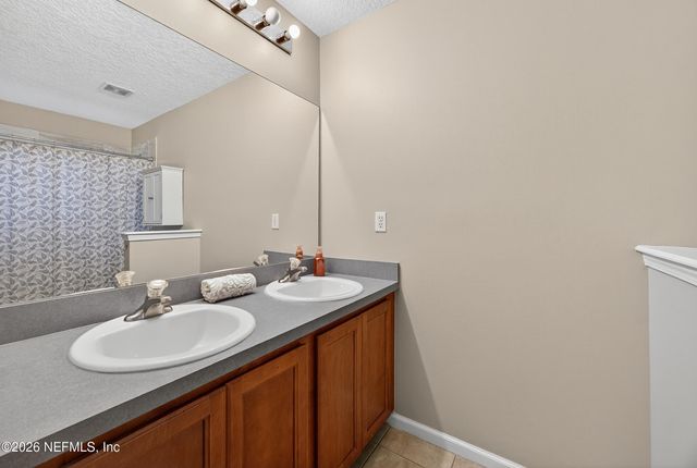 588 REFLECTION COVE Road, Jacksonville, FL 32218