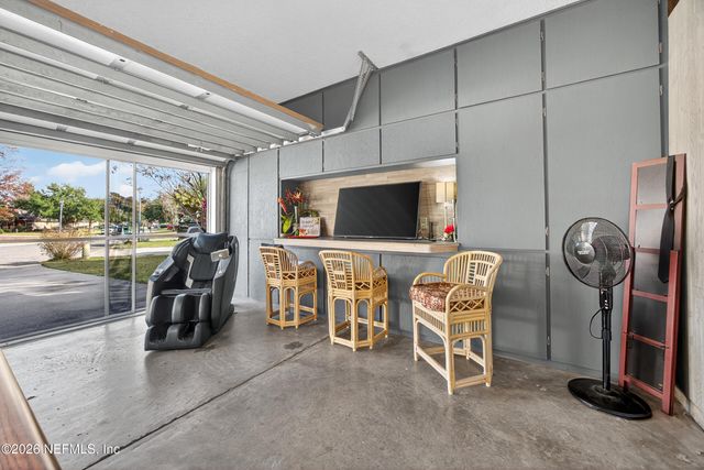 588 REFLECTION COVE Road, Jacksonville, FL 32218