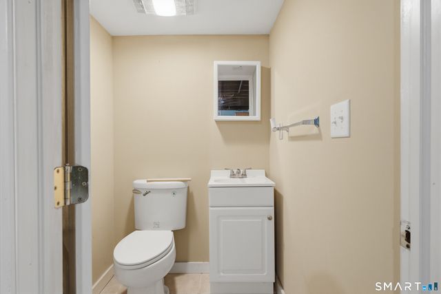 70 Leslie Court, Bristol, CT 06010