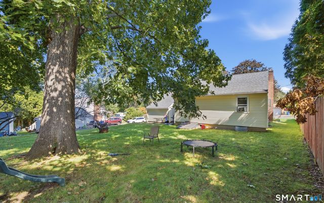 70 Leslie Court, Bristol, CT 06010