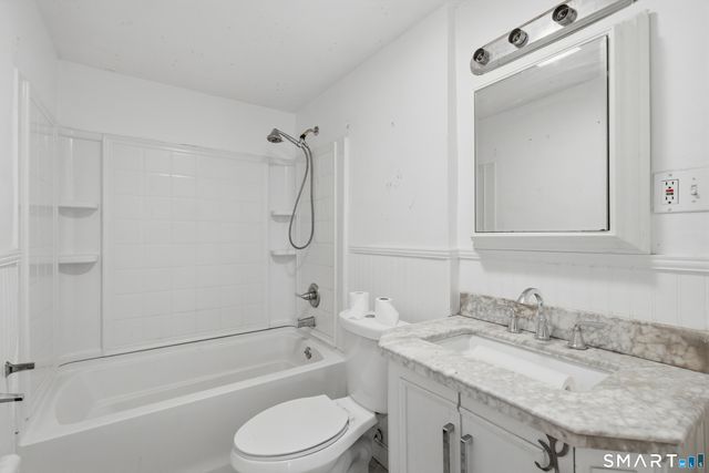 70 Leslie Court, Bristol, CT 06010