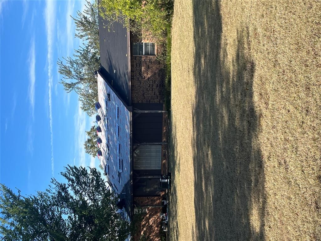 1015 N Midwest Boulevard, Guthrie, OK 73044