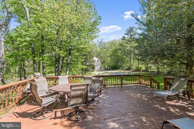3346 KUMP STATION RD, Taneytown, MD 21787