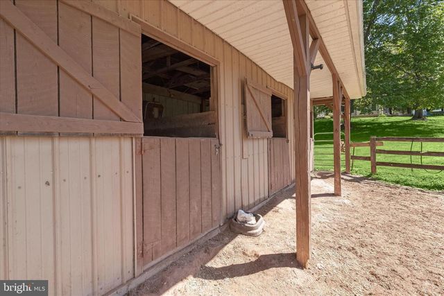 3346 KUMP STATION RD, Taneytown, MD 21787