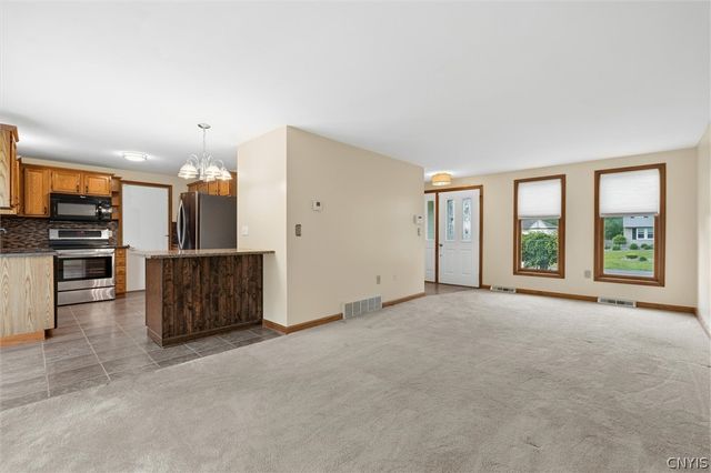 106 Laura Drive, Geddes, NY 13209