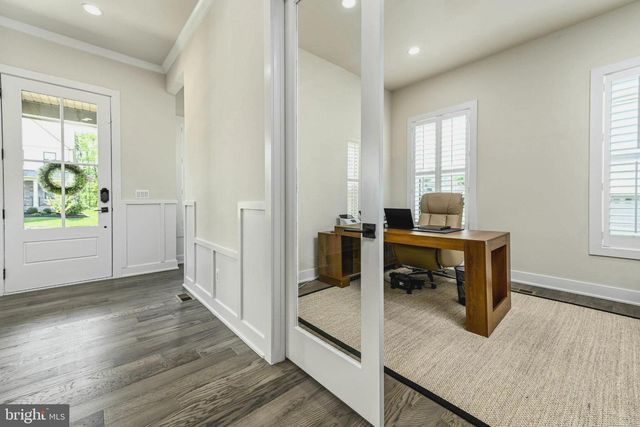 25004 FALLING BROOK CIR, Aldie, VA 20105