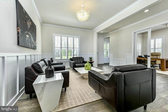 25004 FALLING BROOK CIR, Aldie, VA 20105