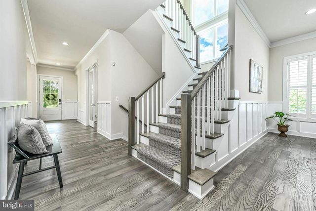25004 FALLING BROOK CIR, Aldie, VA 20105