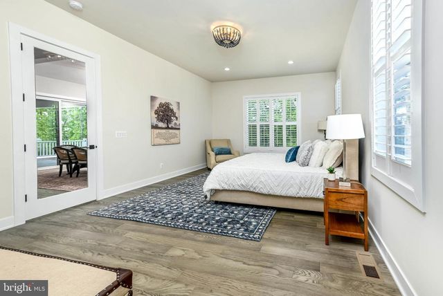 25004 FALLING BROOK CIR, Aldie, VA 20105
