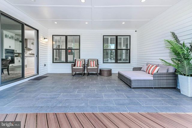 25004 FALLING BROOK CIR, Aldie, VA 20105
