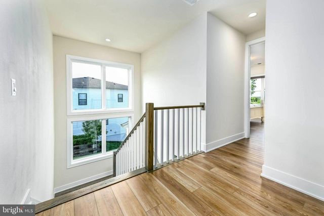 25004 FALLING BROOK CIR, Aldie, VA 20105