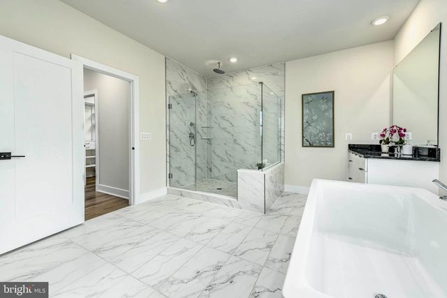 25004 FALLING BROOK CIR, Aldie, VA 20105