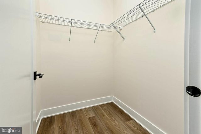 25004 FALLING BROOK CIR, Aldie, VA 20105