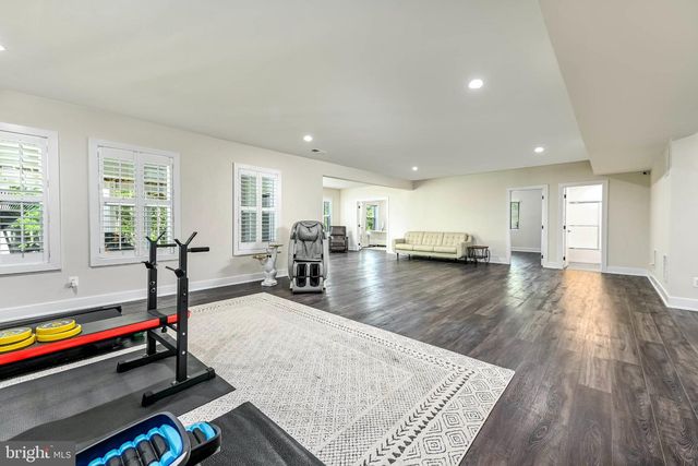 25004 FALLING BROOK CIR, Aldie, VA 20105