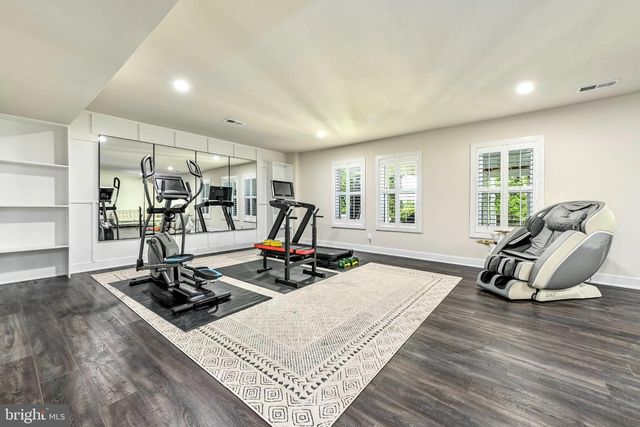 25004 FALLING BROOK CIR, Aldie, VA 20105