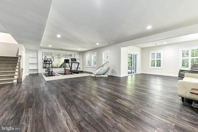 25004 FALLING BROOK CIR, Aldie, VA 20105