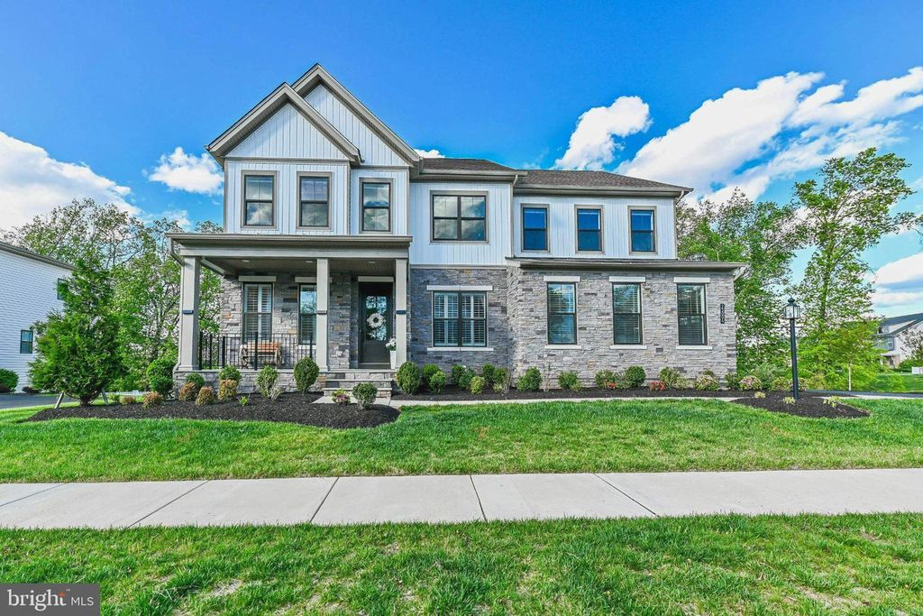 25004 FALLING BROOK CIR, Aldie, VA 20105