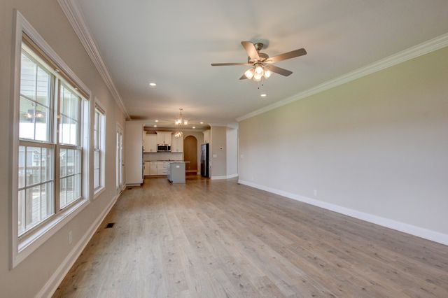 230 Cotoneaster Ln, Clarksville, TN 37043