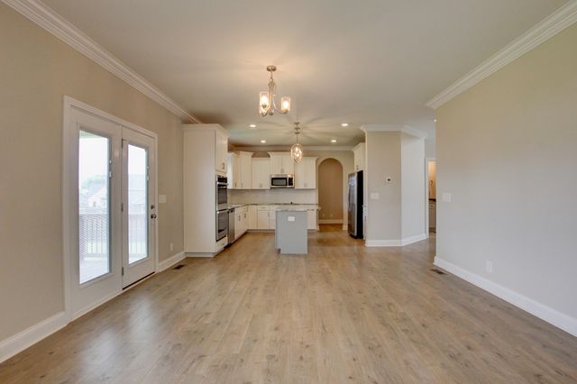 230 Cotoneaster Ln, Clarksville, TN 37043