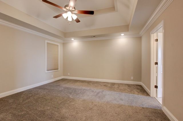 230 Cotoneaster Ln, Clarksville, TN 37043