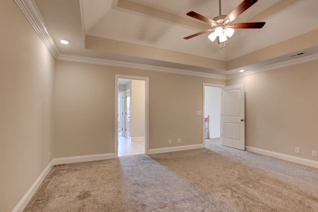 230 Cotoneaster Ln, Clarksville, TN 37043