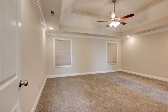 230 Cotoneaster Ln, Clarksville, TN 37043
