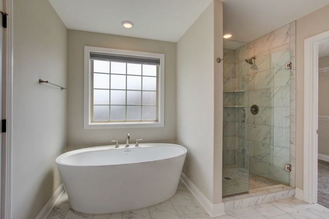 230 Cotoneaster Ln, Clarksville, TN 37043