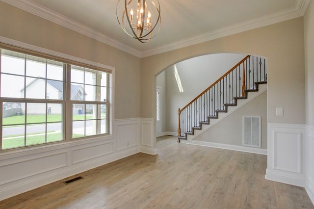 230 Cotoneaster Ln, Clarksville, TN 37043