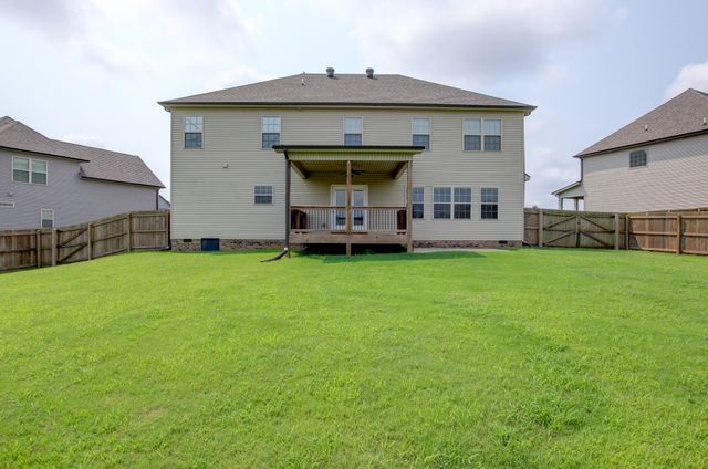 230 Cotoneaster Ln, Clarksville, TN 37043