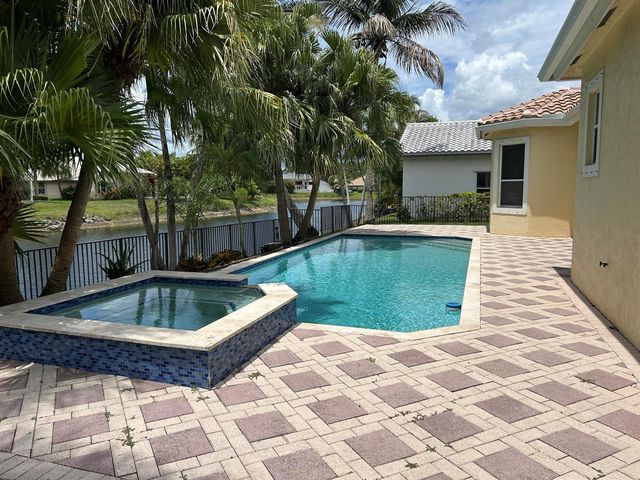 8192 NW 42nd Street, Coral Springs, FL 33065