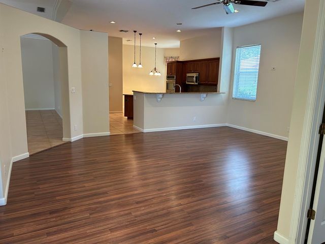 8192 NW 42nd Street, Coral Springs, FL 33065