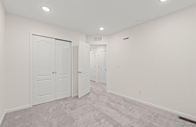 42846 Atwood Avenue, Novi, MI 48375