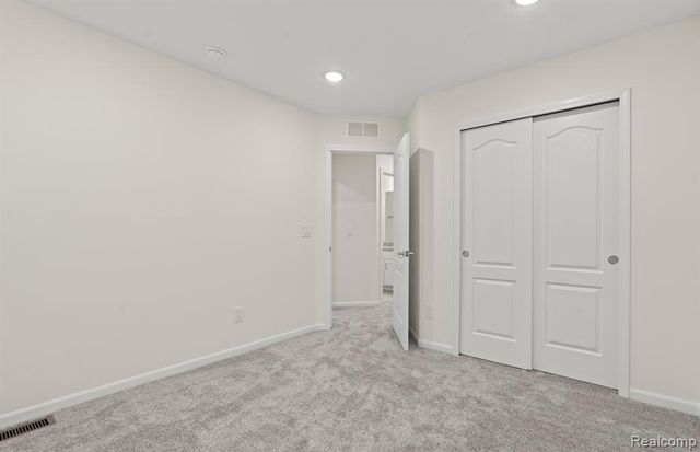 42846 Atwood Avenue, Novi, MI 48375