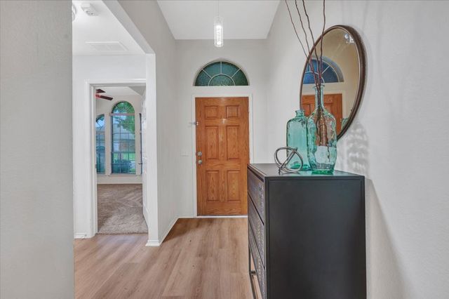 2704 Wales Drive, Mckinney, TX 75072