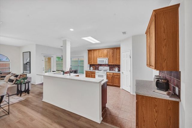 2704 Wales Drive, Mckinney, TX 75072
