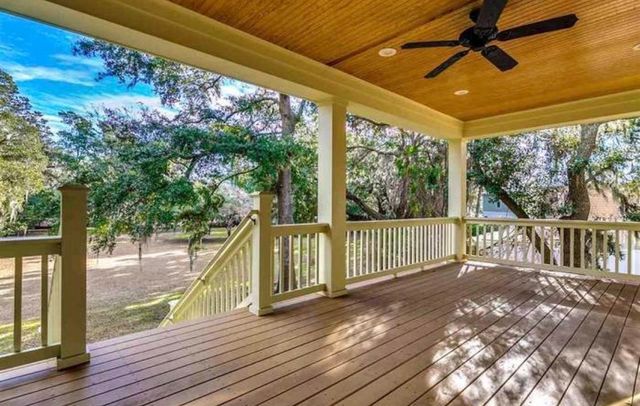 11 Flaggpoint Ln., Murrells Inlet, SC 29576
