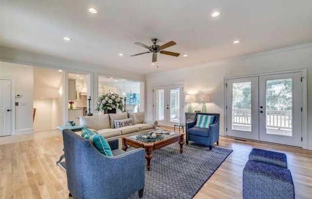 11 Flaggpoint Ln., Murrells Inlet, SC 29576