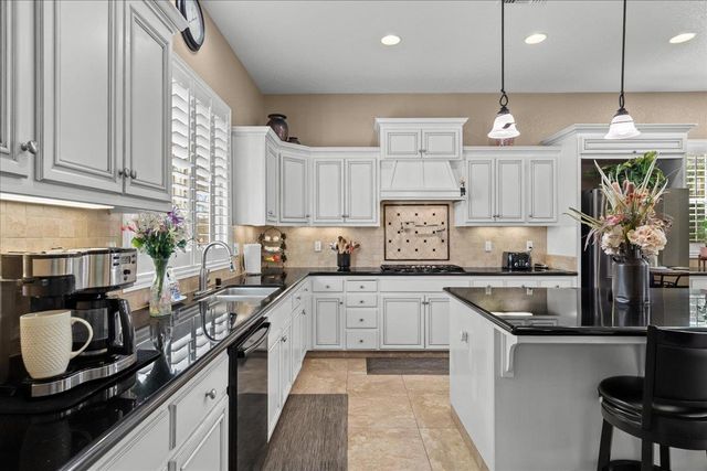 1781 N Ripon Rd, Ripon, CA 95366