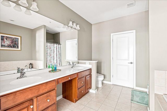 40 Stonebridge Dr 40, Hanson, MA 02341