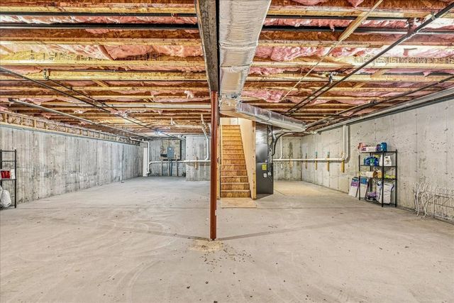40 Stonebridge Dr 40, Hanson, MA 02341