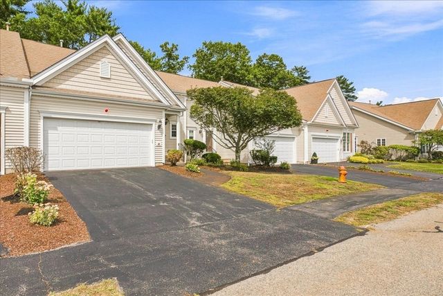 40 Stonebridge Dr 40, Hanson, MA 02341