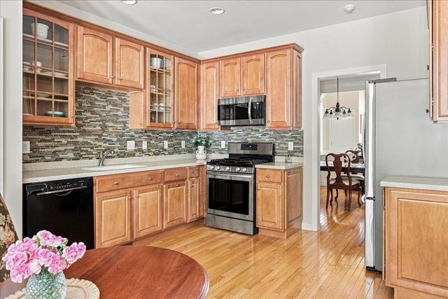40 Stonebridge Dr 40, Hanson, MA 02341